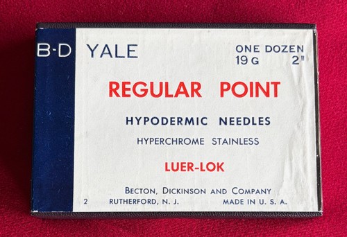 Vintage yale hypodermic - b-d,
